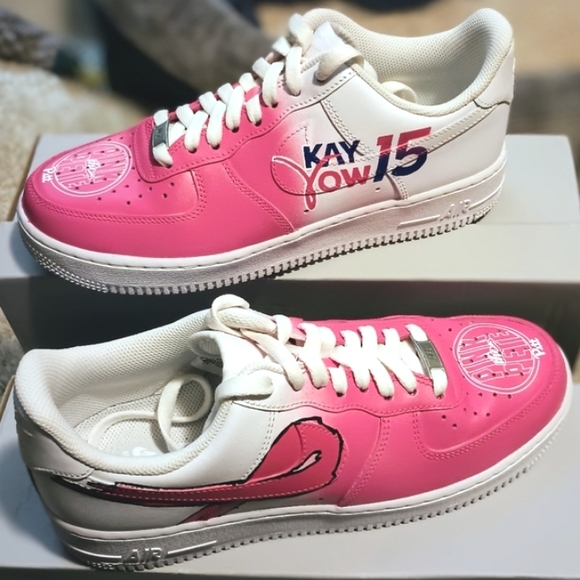 Nike Air Force One Kay Yow Custom - Picture 2 of 11